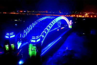 十號(hào)線橋披上彩色&ldquo;外衣&rdquo; 為汾河再添一道亮麗風(fēng)景線